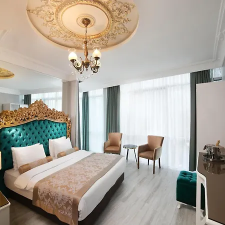 Monarch White Hotel