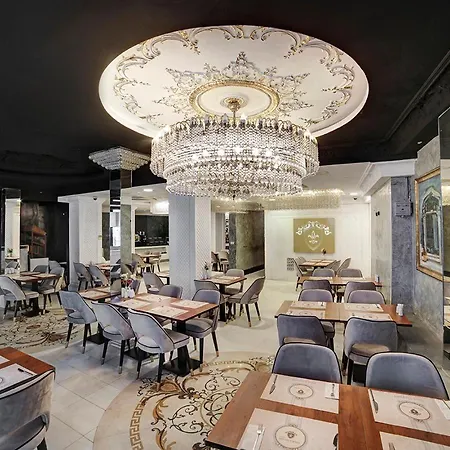 Hotel Monarch White 4*