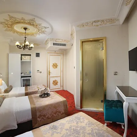 Monarch White Hotel
